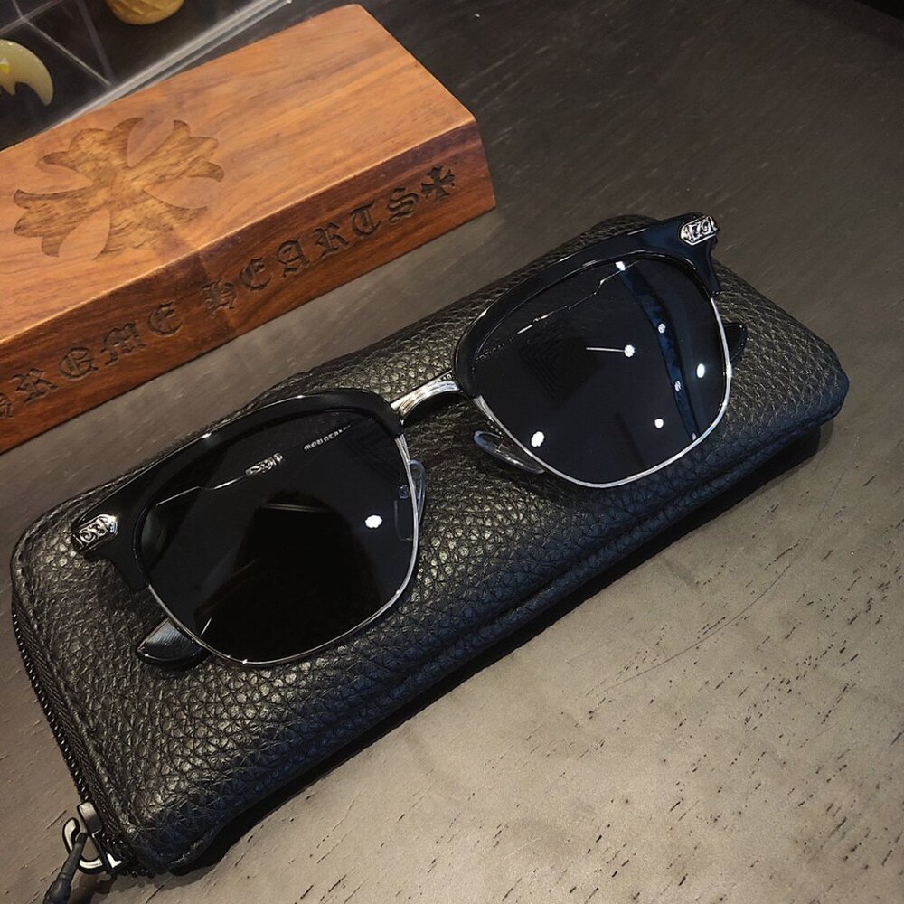 Chrome hearts  Glasses - Picture 3 of 6